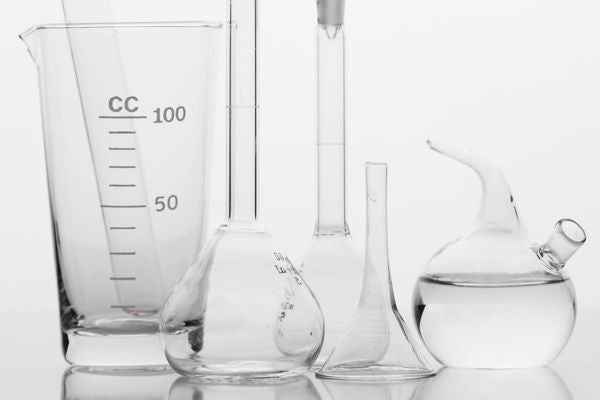 Quali sono gli ingredienti dannosi per i capelli?